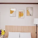 One Minute Stay Ku