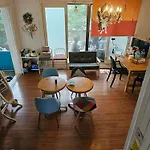 24 Guesthouse Gangnam Center - Female Only
