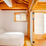 Numaru Stay - Luxury Private Hanoks In Seochon, Seoul