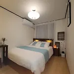 On Stay, In Seoul
