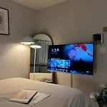 Hwagok Min Stay - Hongdae 20Min
