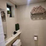 Hello Stay & Hangang Park, 5 Min Walk From Konkuk University, Seongsu, Jayang Subway Stations