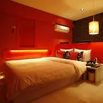 Mac Hotel