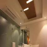 Crossing Hotel