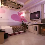 Piano Hotel Suyu