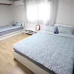 Jeong House