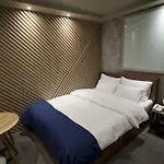 Mw Hotel
