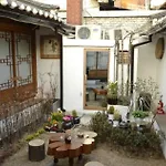 Usimdang Hanok Guesthouse
