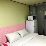 Free Guesthouse