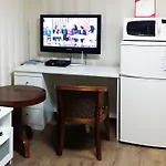 L-House