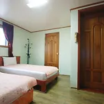 Yim\'S House
