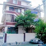 Ryanhouse