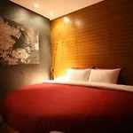 Tria Hotel