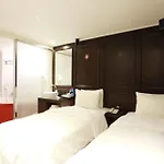 Cello Motel