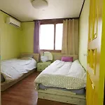 Owl Guesthouse - Hostel