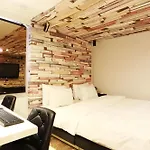 Cello Motel