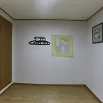 Go Woon Dang Hanok Guest House