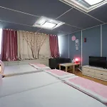 Hongstay In Hongdae