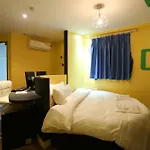 2U Motel