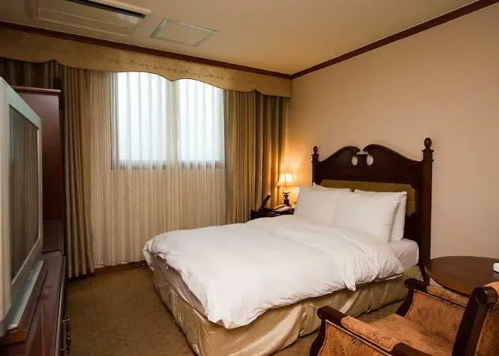 New Chonji Hotel