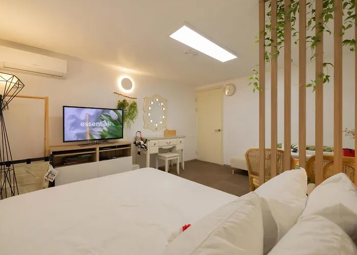 40S Cozy Stay Hongdae