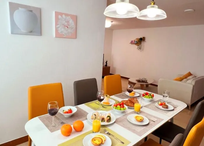 Yoon Stay In Seoul #Convenient Transportation #Hotelbedroom #Wide3 Rooms 8 People #Familygroup # Free Parking