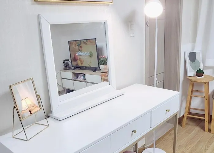 #New #Yn Stay #Hongdae #Yeonnam #Hongdae Comfortable Room #Near Hongik University Station