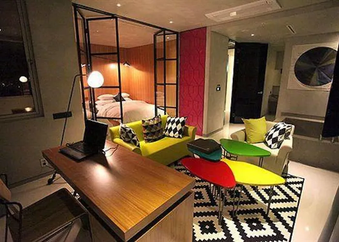 Hotel The Designers Hongdae