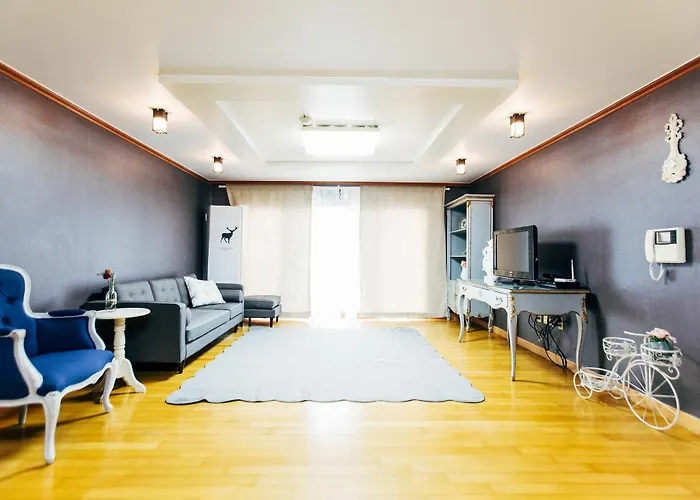 Antique Cozy House In Hongdae