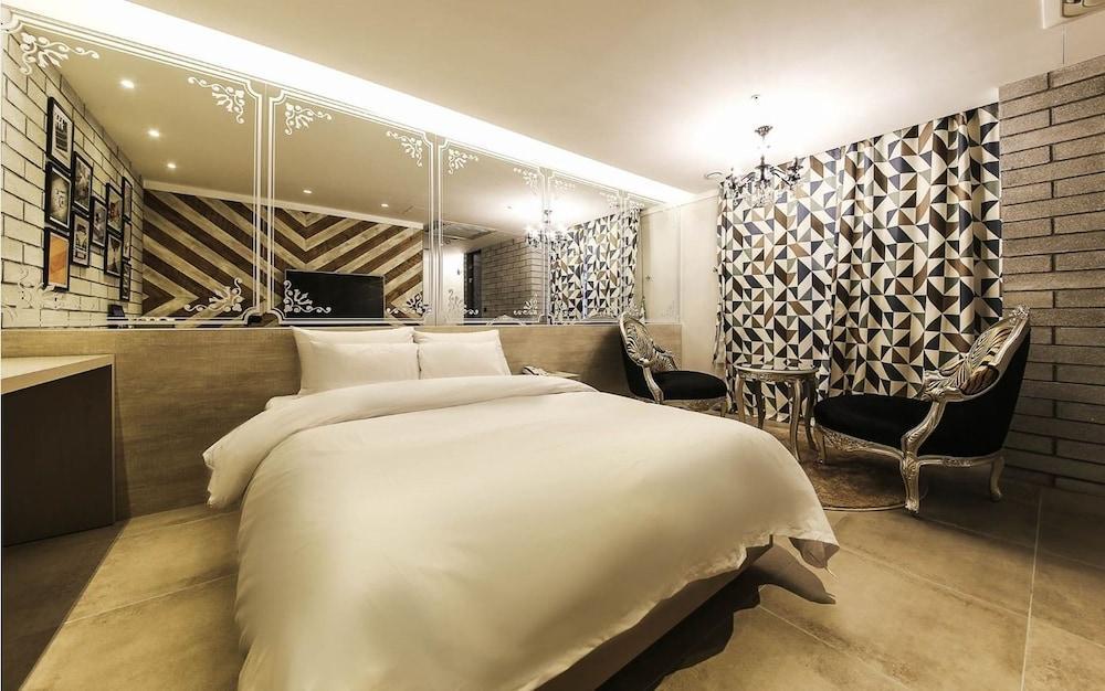 Lassa Motel 3*