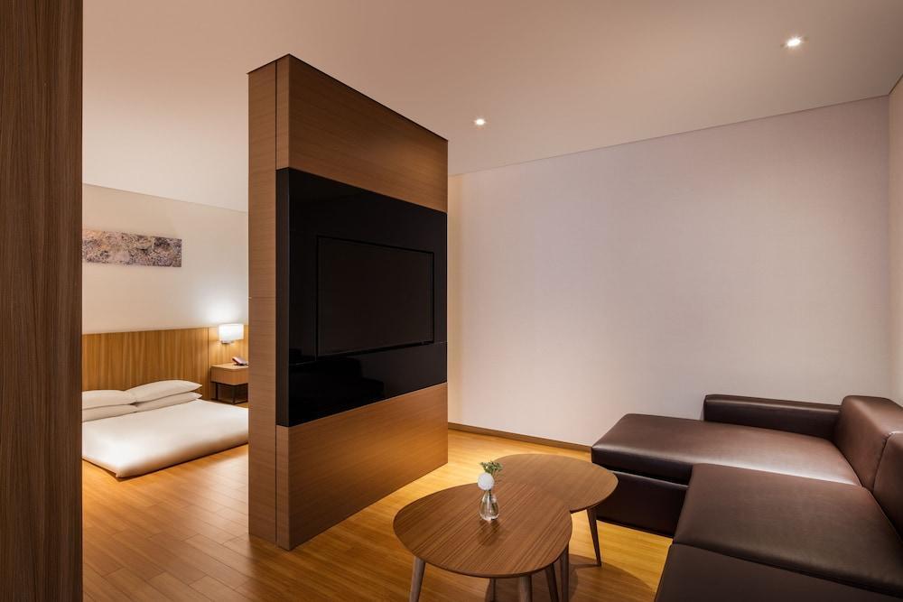 Ramada By Wyndham Sindorim Hotel Seoul