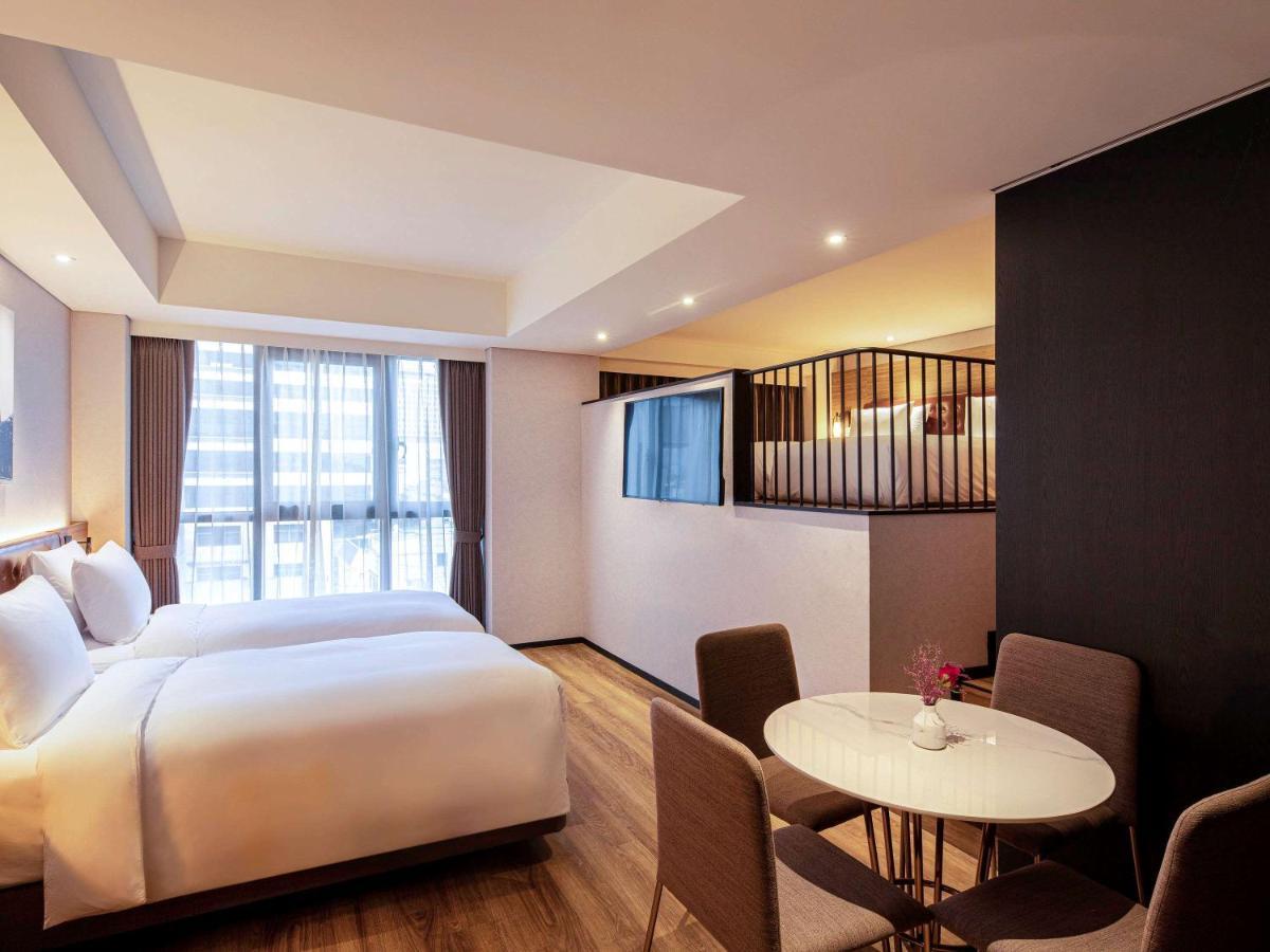 Mercure Ambassador Hongdae Hotel
