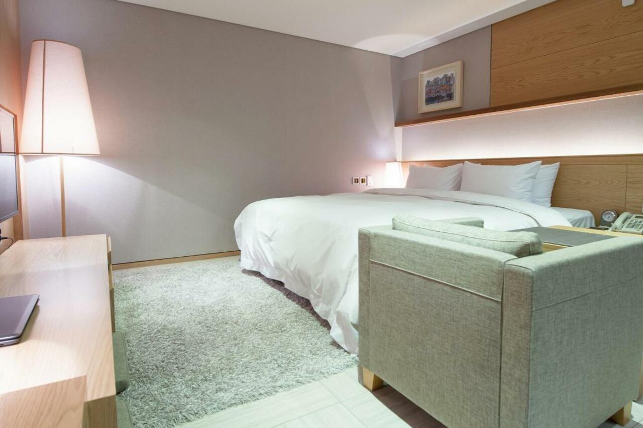 Rian Hotel