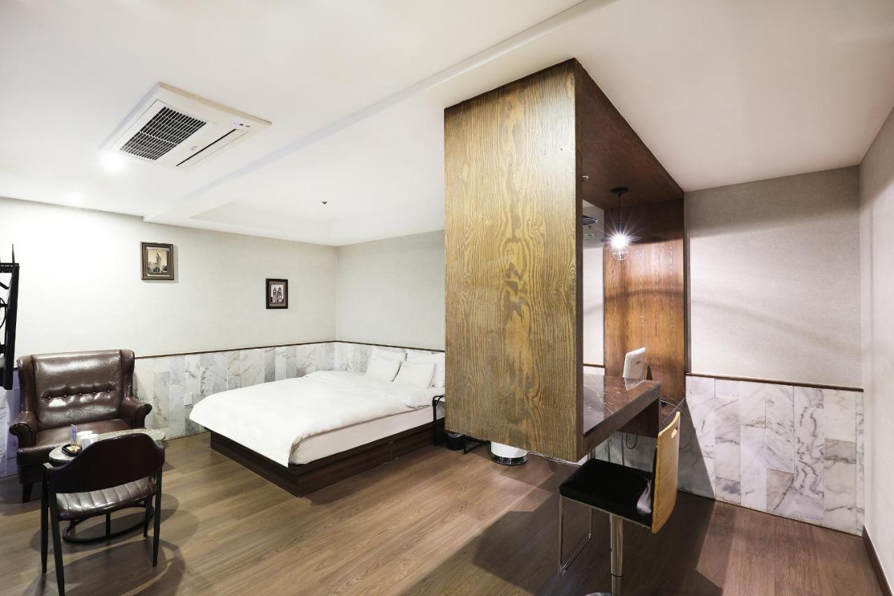 Mind Hotel