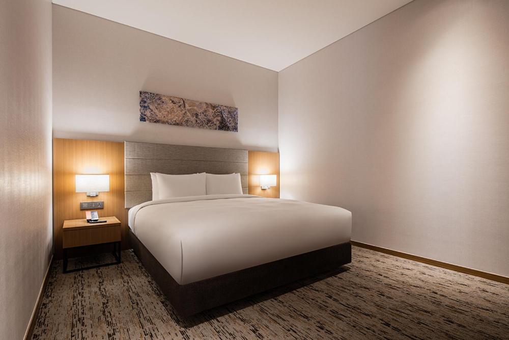Hotel Ramada By Wyndham Sindorim 4*