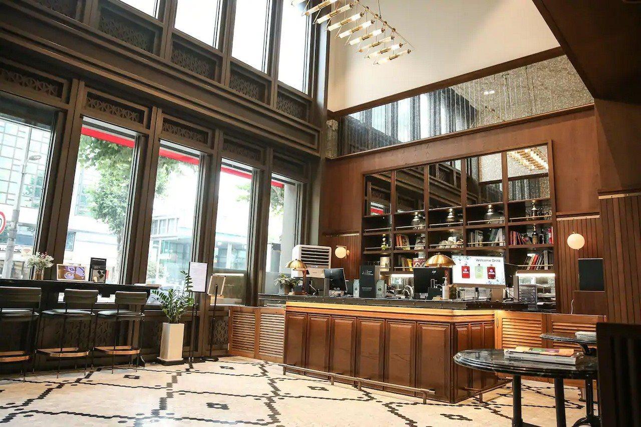 Alcove Managed By Accorhotels And Ambassador Hotel