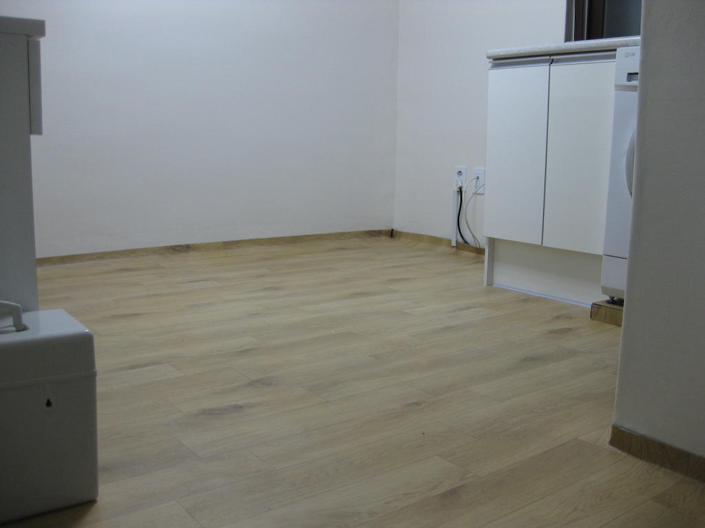 Laketel Apartment *