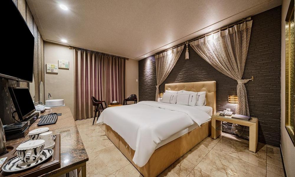 Sillim Urban Hotel Seoul