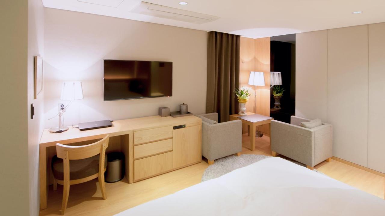 Hotel Rian 3*