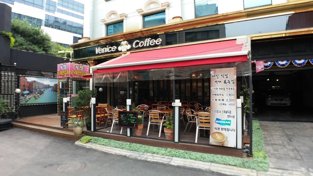 Benhur Jongno Motel