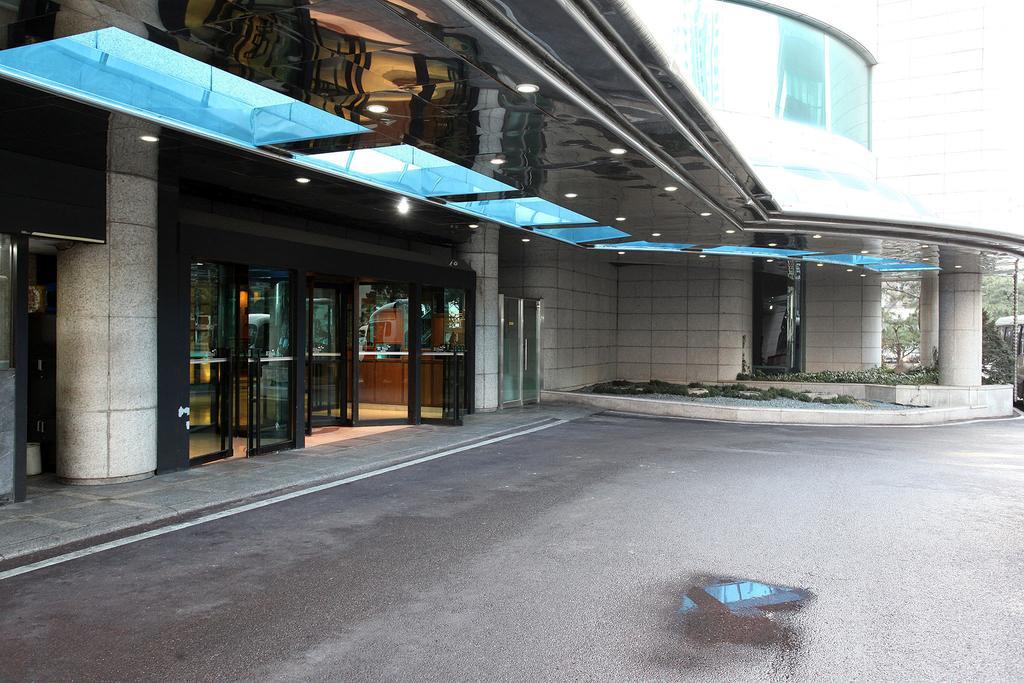 Ellui Hotel