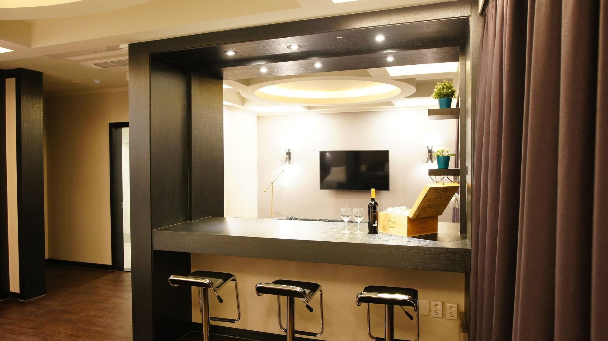 Hotel M 3*