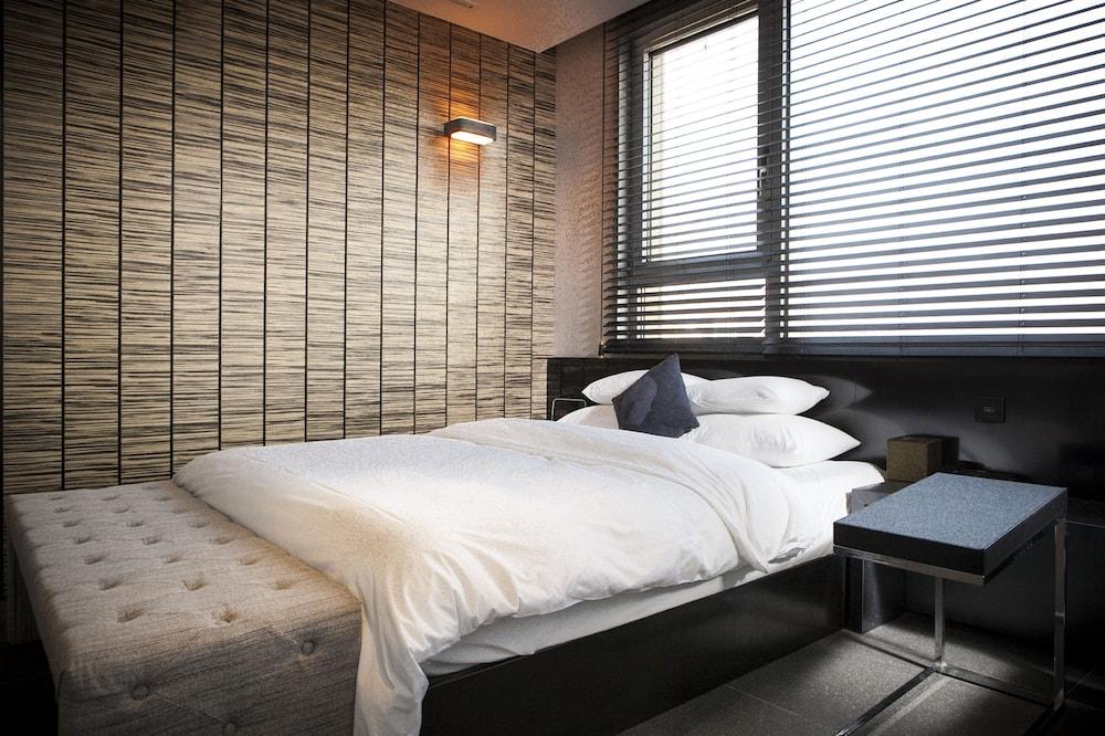 Hotel The Designers Hongdae