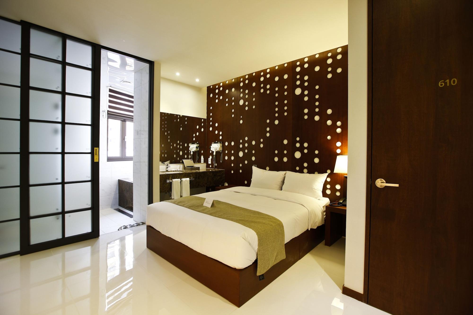 Doma Myeongdong 3*