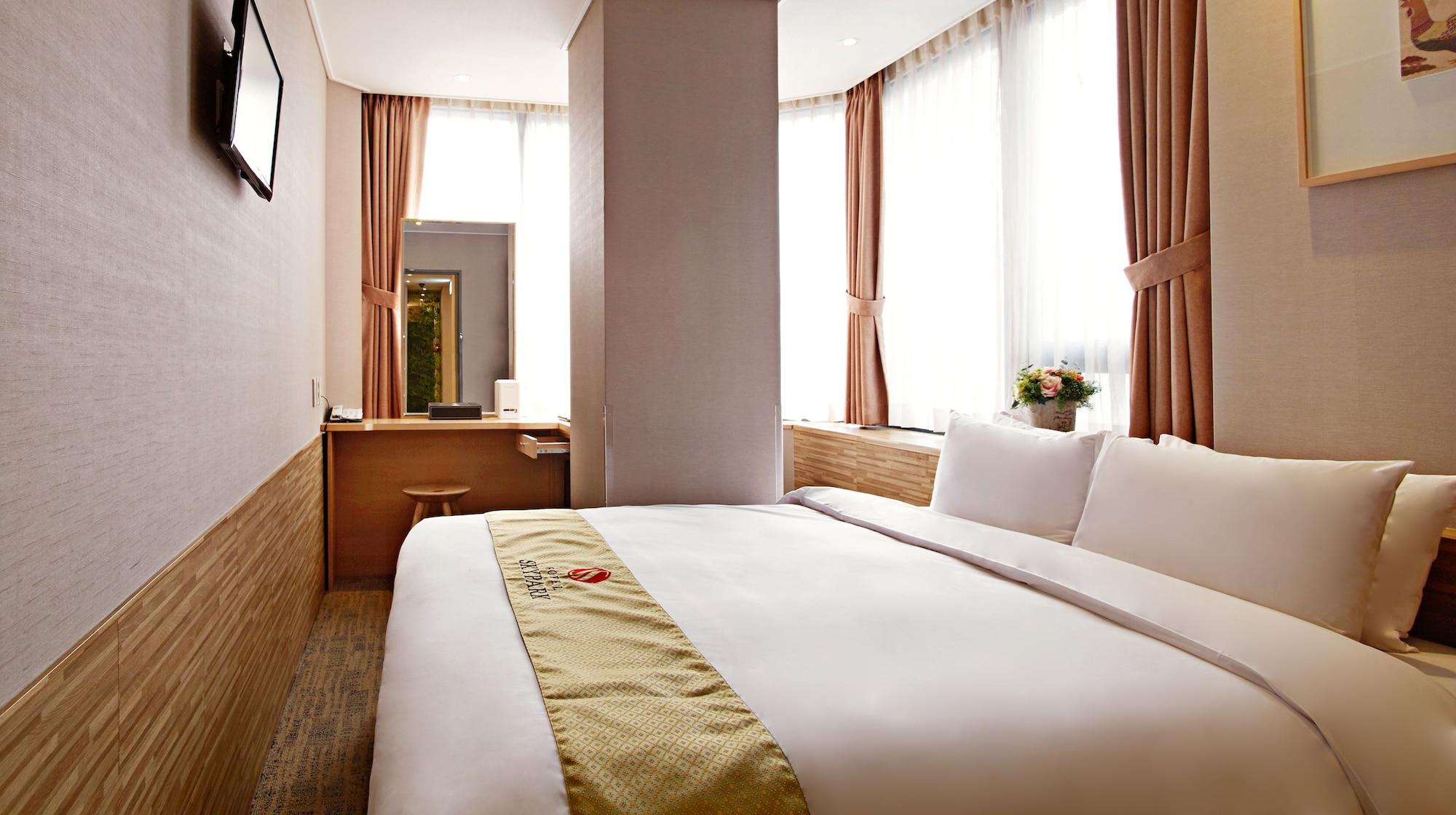 Hotel Skypark Myeongdong 2 3*