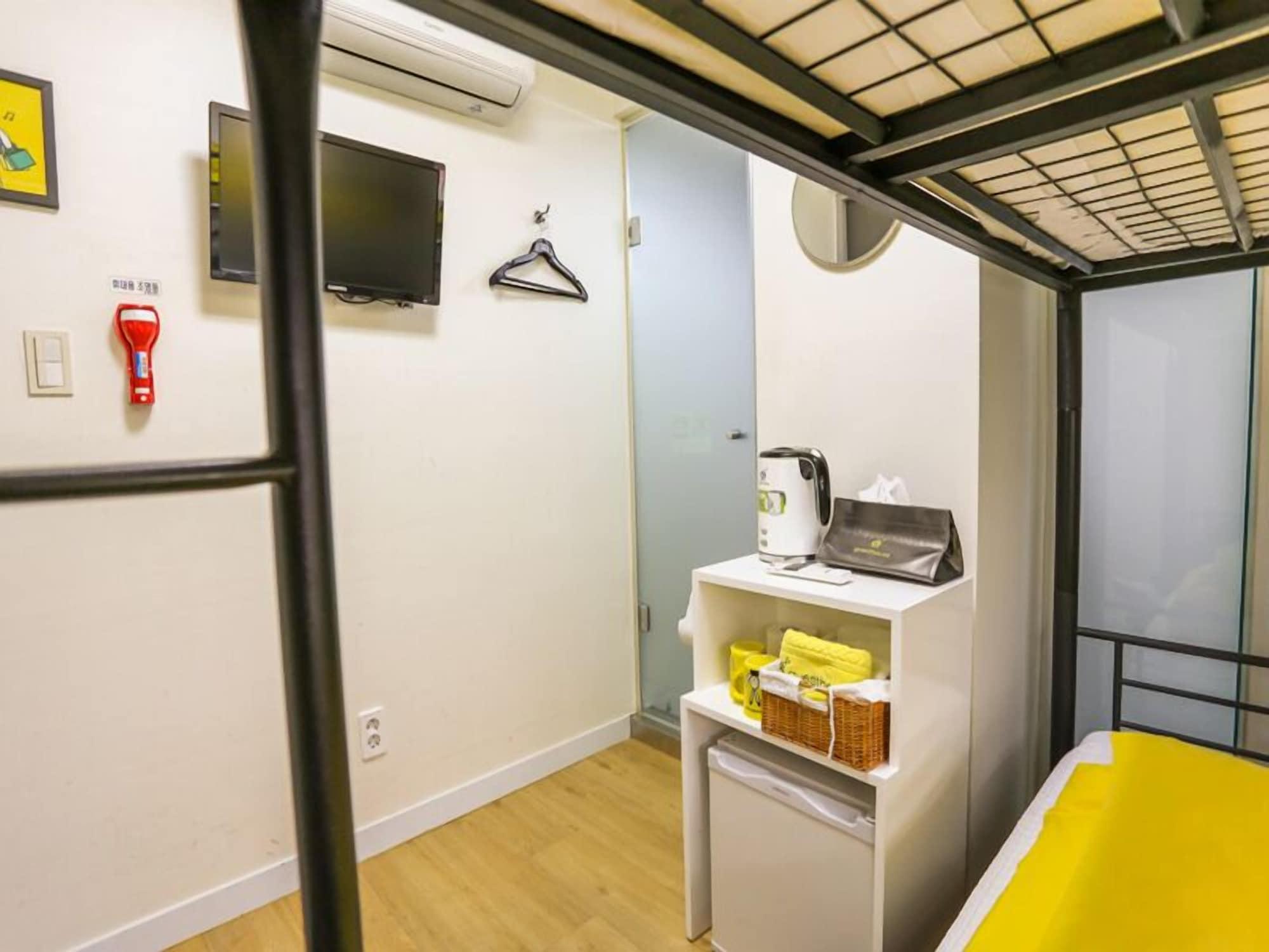 24 Dongdaemun Market Hotel 2*
