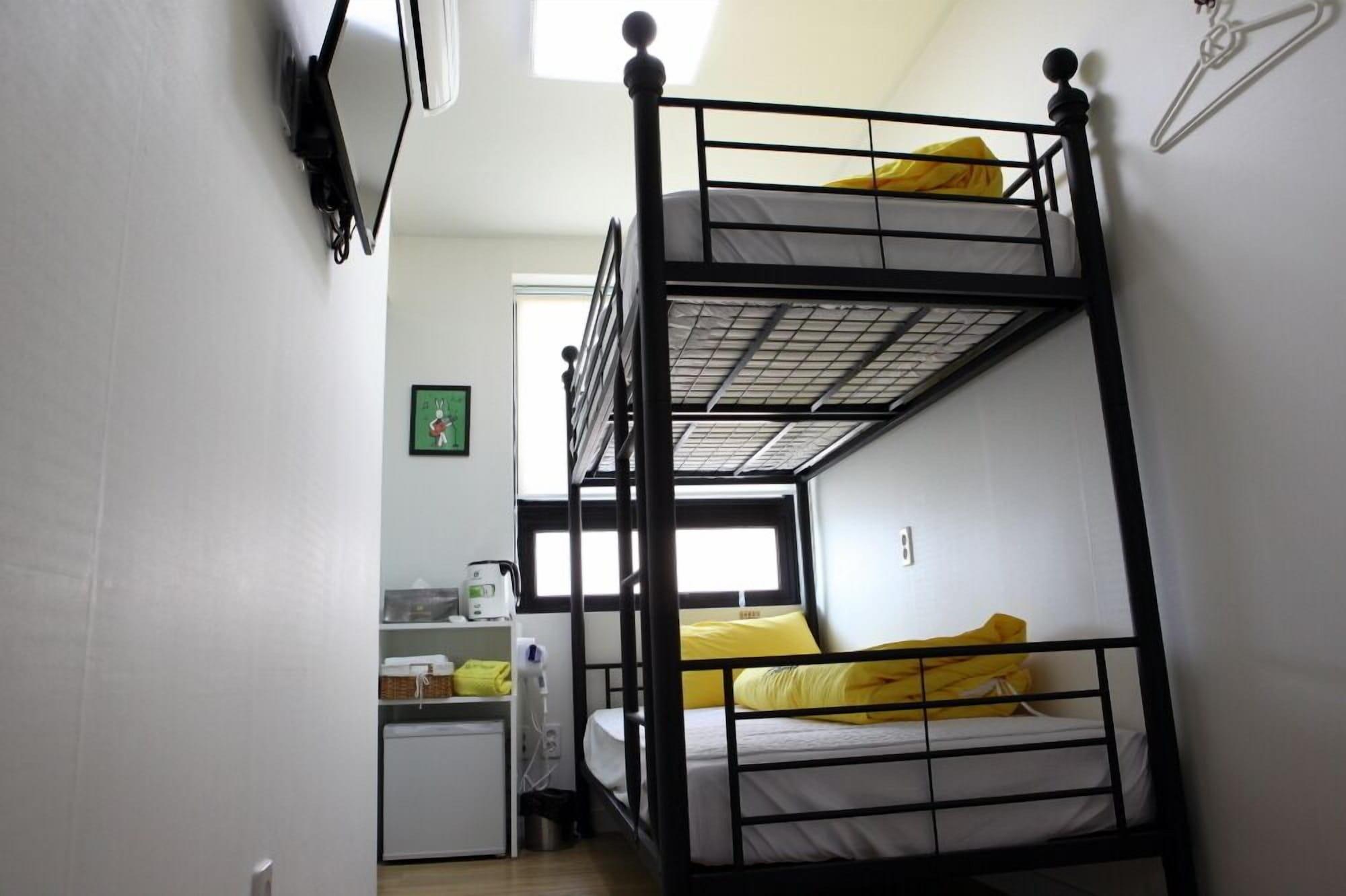 24 Dongdaemun Market Hotel 2*