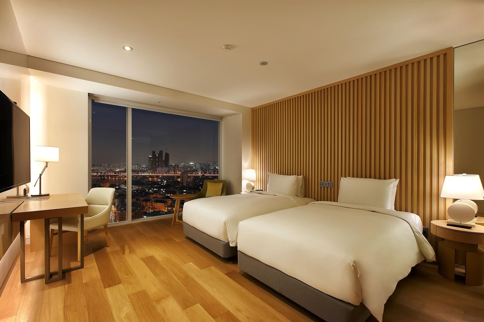 Hotel Entra Gangnam 3*