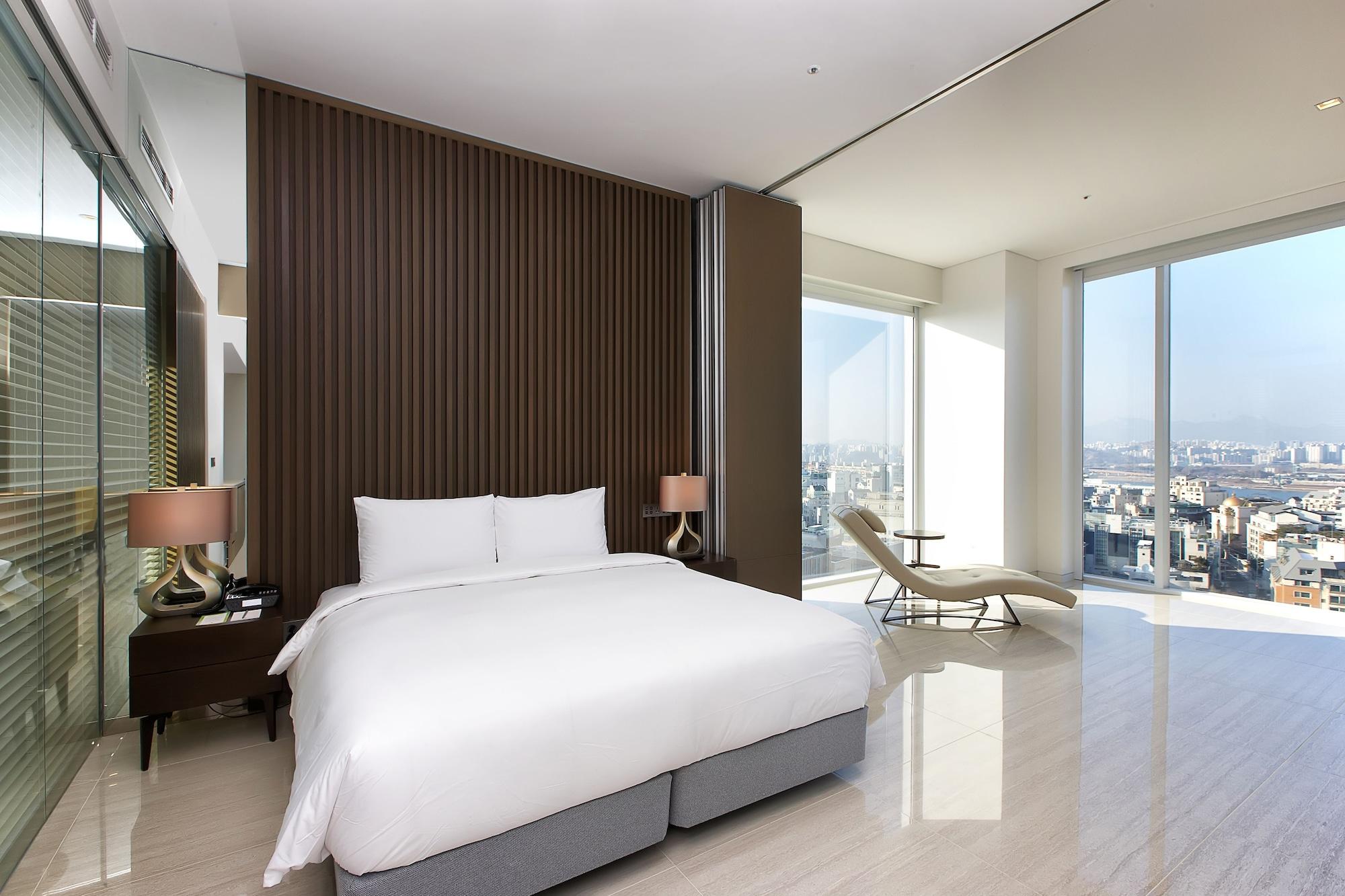 Entra Gangnam Hotel 3*