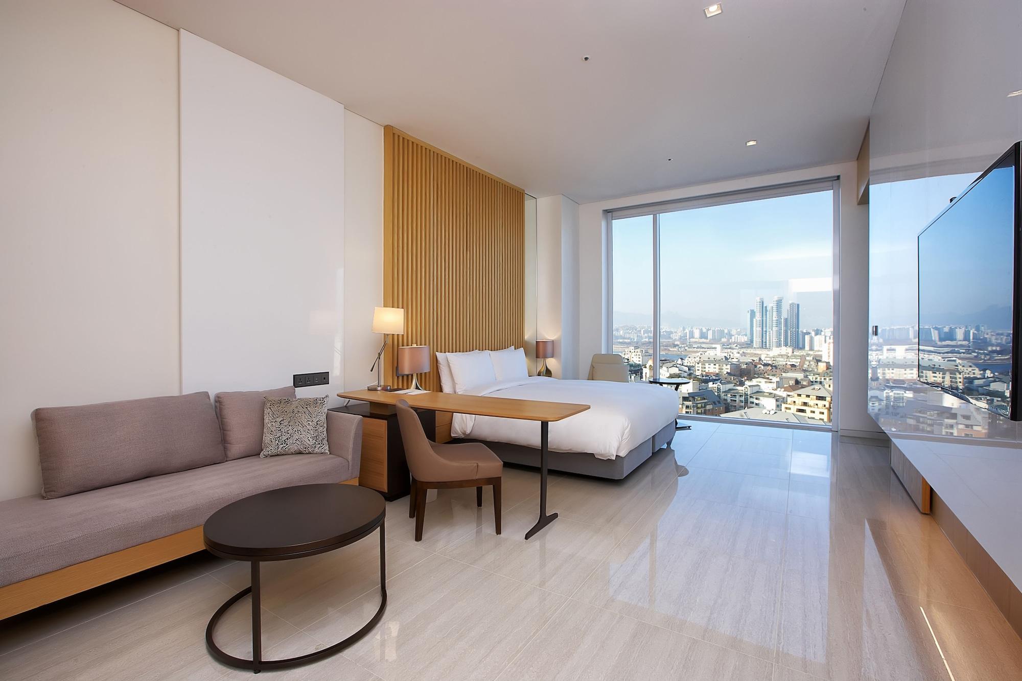Entra Gangnam Hotel 3*